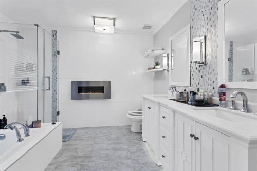 17-22751 Haney Bypass, Maple Ridge, BC 