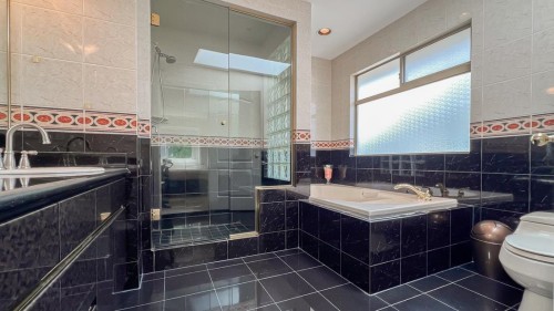 1556 62Nd Avenue W, Vancouver, BC 