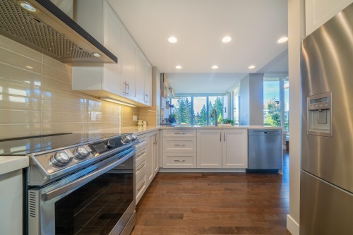 1004-1415 Parkway Boulevard, Coquitlam, BC 