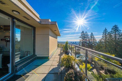 1004-1415 Parkway Boulevard, Coquitlam, BC 