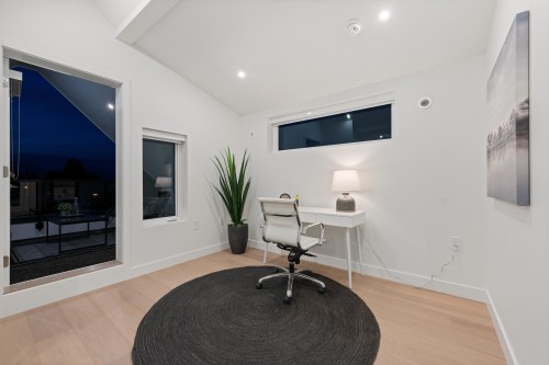 1-1632 21St Avenue E, Vancouver, BC 