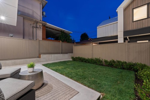 1-1632 21St Avenue E, Vancouver, BC 