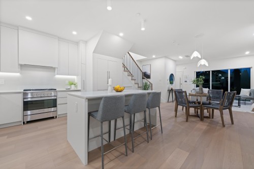 1-1632 21St Avenue E, Vancouver, BC 