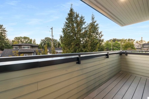 2134 10Th Avenue E, Vancouver, BC 