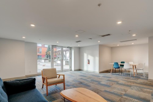 201-983 Hastings Street E, Vancouver, BC 