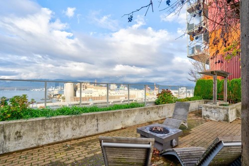 201-983 Hastings Street E, Vancouver, BC 