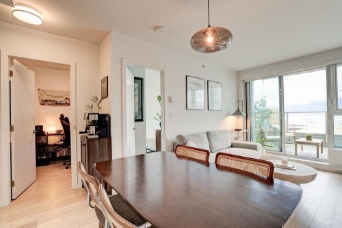 201-983 Hastings Street E, Vancouver, BC 