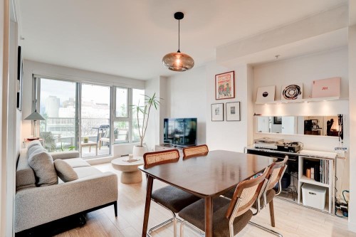 201-983 Hastings Street E, Vancouver, BC 