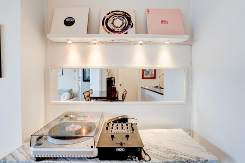 201-983 Hastings Street E, Vancouver, BC 