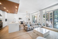 301-6697 Nelson Avenue  West Vancouver, BC V7W 2B2