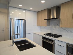 407-7769 Park Crescent  Burnaby, BC V3N 0J7