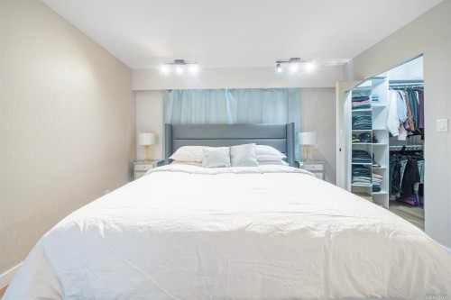 2131 Fraserview Drive, Vancouver, BC 