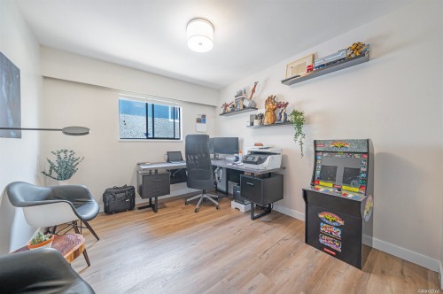 2131 Fraserview Drive, Vancouver, BC 