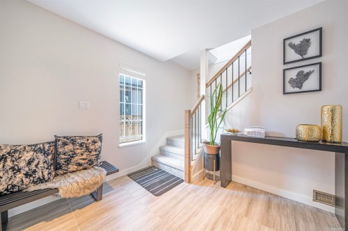 2131 Fraserview Drive, Vancouver, BC 