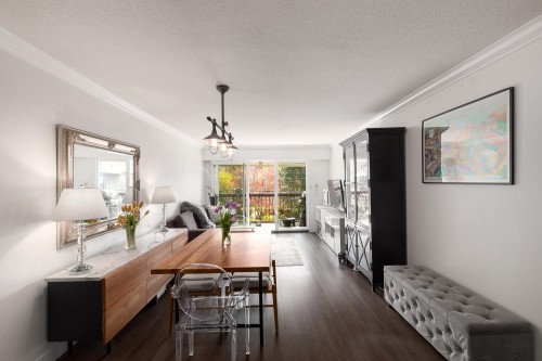 304-1352 10th Avenue W Vancouver, BC V6H 1J6