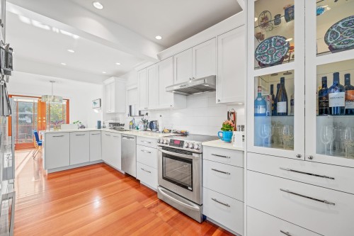 3576 17Th Avenue W, Vancouver, BC 