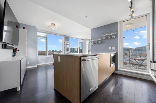 1007-7708 Alderbridge Way, Richmond, BC 