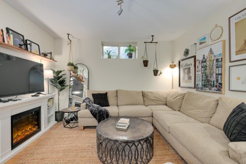 1400 Riverside Drive, North Vancouver, BC 