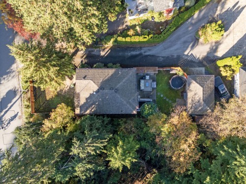 1400 Riverside Drive, North Vancouver, BC 