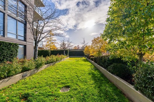 Ph7-9188 Cook Road, Richmond, BC 