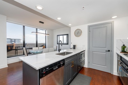 Ph7-9188 Cook Road, Richmond, BC 