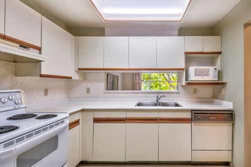 204-7540 Minoru Boulevard, Richmond, BC 