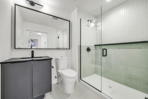 203-3075 Murray, Port Moody, BC 