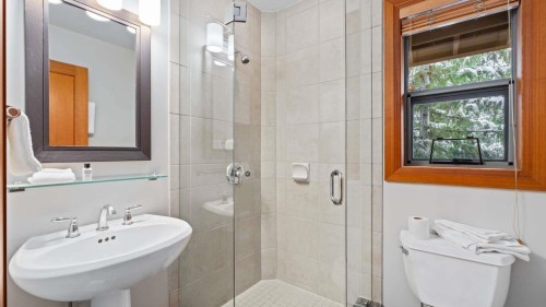 4718B Settebello Drive, Whistler, BC 