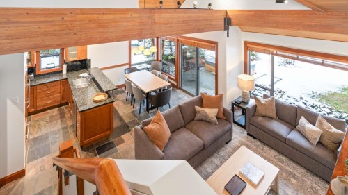 4718B Settebello Drive, Whistler, BC 