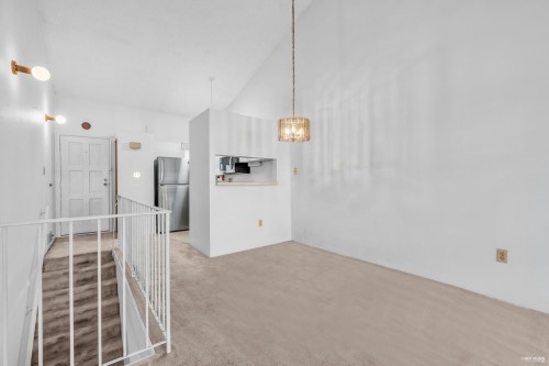 410-1363 Clyde Avenue, West Vancouver, BC 