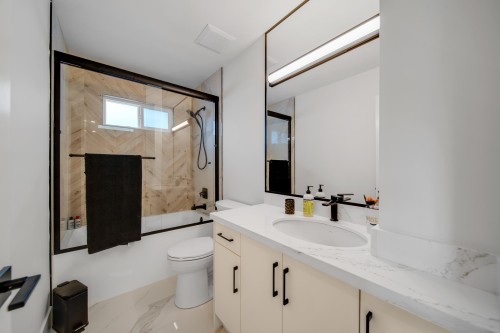 22683 Fraserbank Crescent, Richmond, BC 