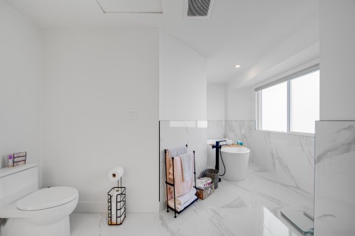 22683 Fraserbank Crescent, Richmond, BC 