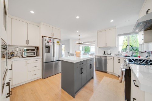 22683 Fraserbank Crescent, Richmond, BC 