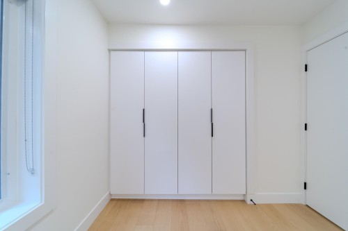 1-3576 Pender Street E, Vancouver, BC 