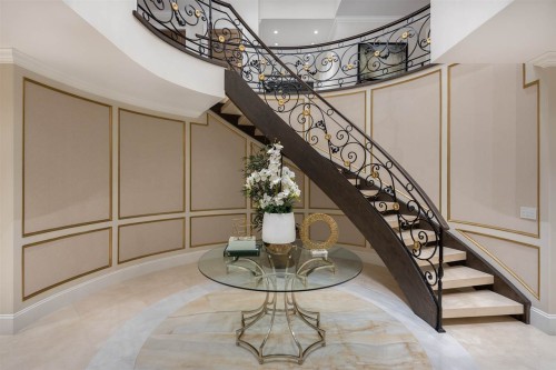 1525 Vinson Creek Road, West Vancouver, BC 