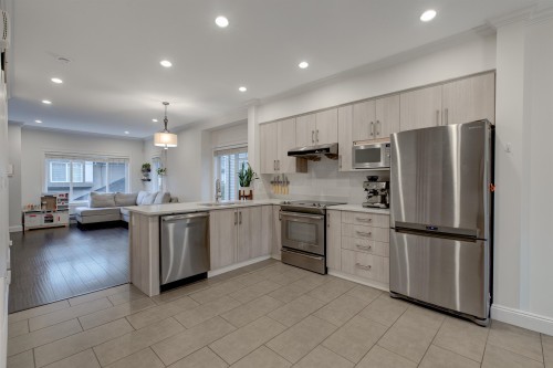 13-9100 No. 3 Road, Richmond, BC 