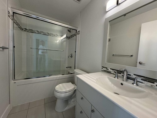 1177 Pacific Blvd, Vancouver, BC 