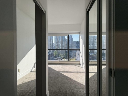 1177 Pacific Blvd, Vancouver, BC 