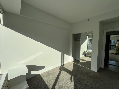 1177 Pacific Blvd, Vancouver, BC 