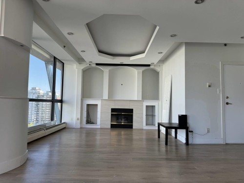 1177 Pacific Blvd, Vancouver, BC 