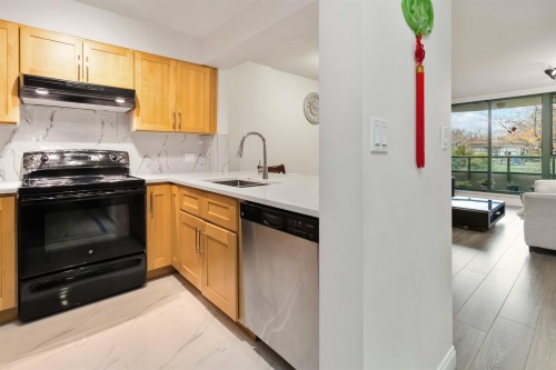 610-7380 Elmbridge Way, Richmond, BC 