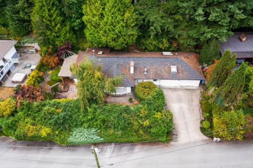 4110 Burkeridge Place, West Vancouver, BC 