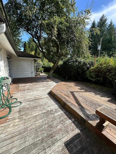 4110 Burkeridge Place, West Vancouver, BC 