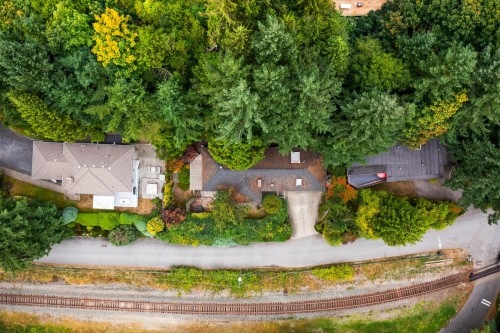 4110 Burkeridge Place, West Vancouver, BC 