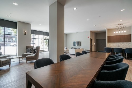 221-2525 Clarke Street, Port Moody, BC 