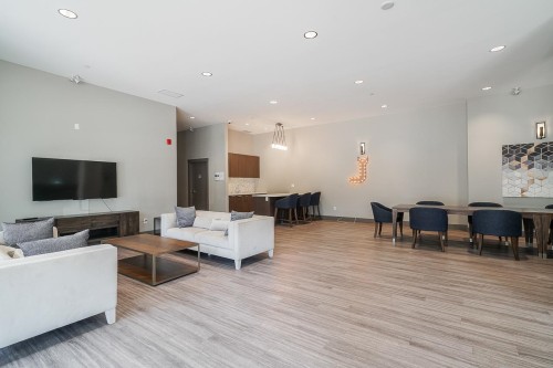 221-2525 Clarke Street, Port Moody, BC 