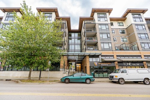 221-2525 Clarke Street, Port Moody, BC 