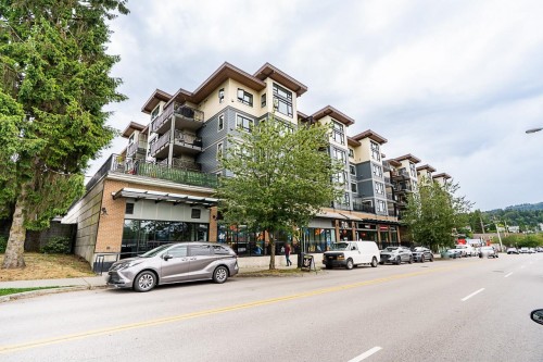 221-2525 Clarke Street, Port Moody, BC 