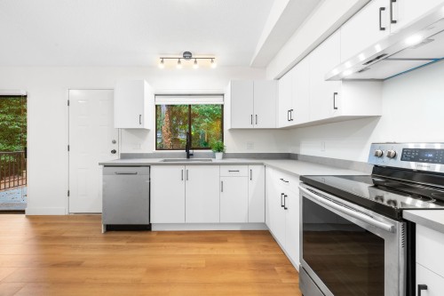 1777 Caledonia Avenue, North Vancouver, BC 