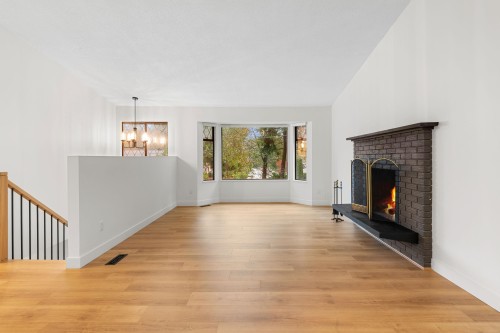 1777 Caledonia Avenue, North Vancouver, BC 